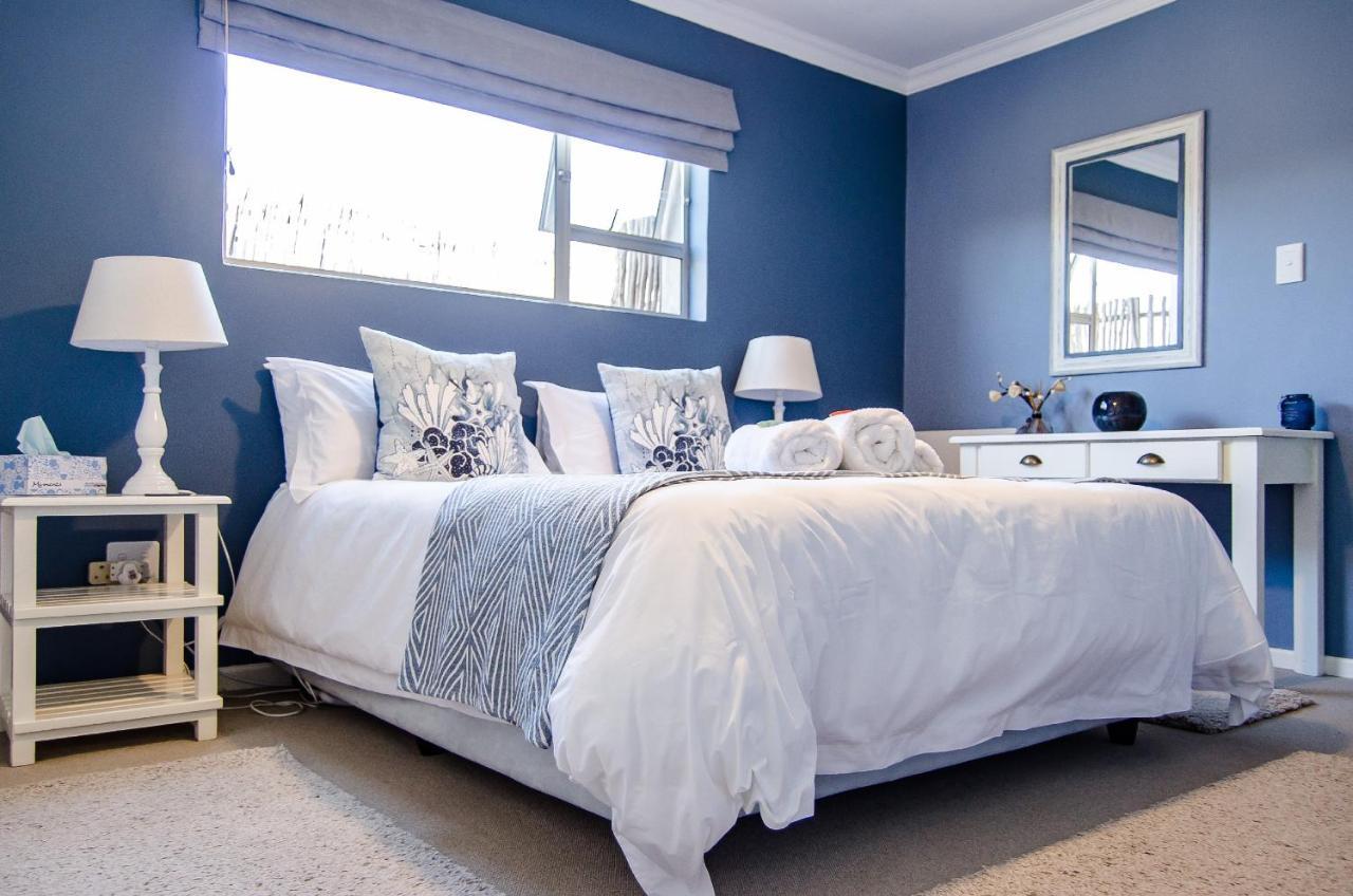 Water'S Edge Apartment Langebaan Exterior photo