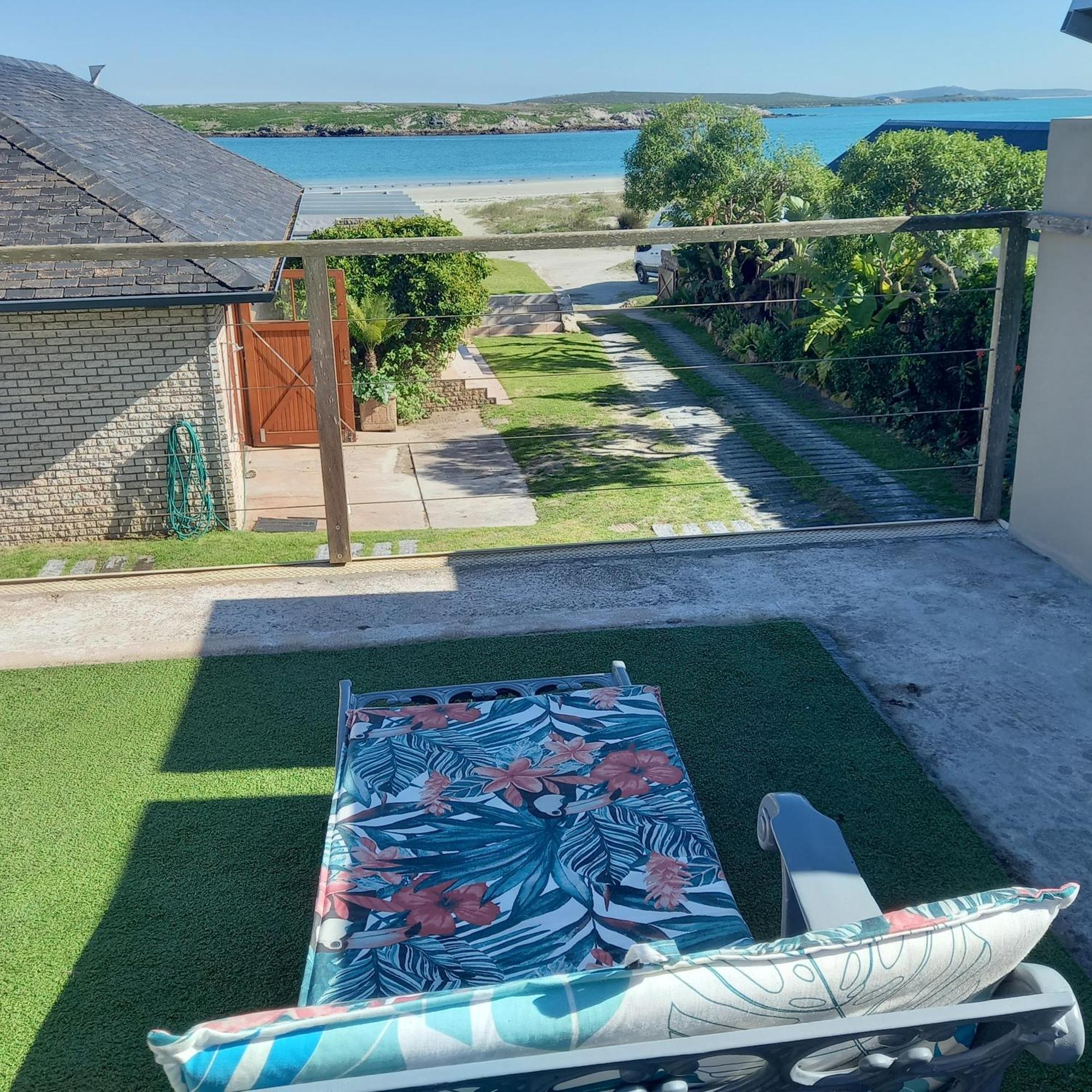 Water'S Edge Apartment Langebaan Exterior photo